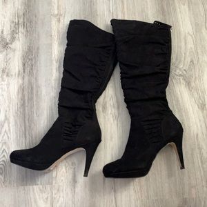 Heeled boots